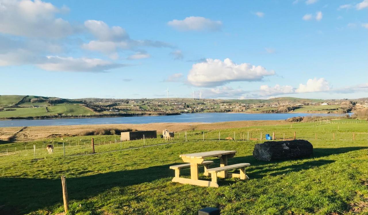 The Snuggly Sheep Shepherd Hut Farm Stay Ballyshannon Esterno foto