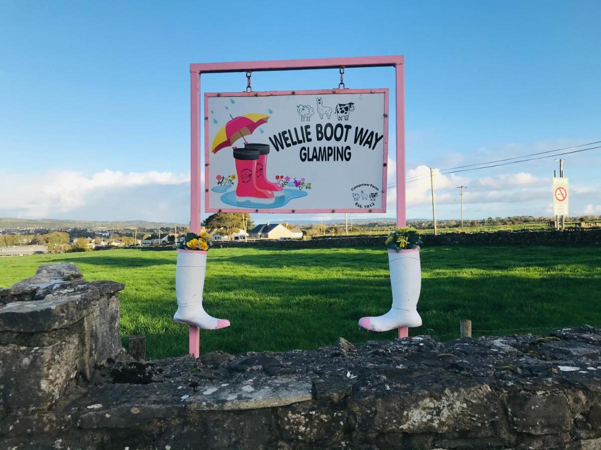 The Snuggly Sheep Shepherd Hut Farm Stay Ballyshannon Esterno foto