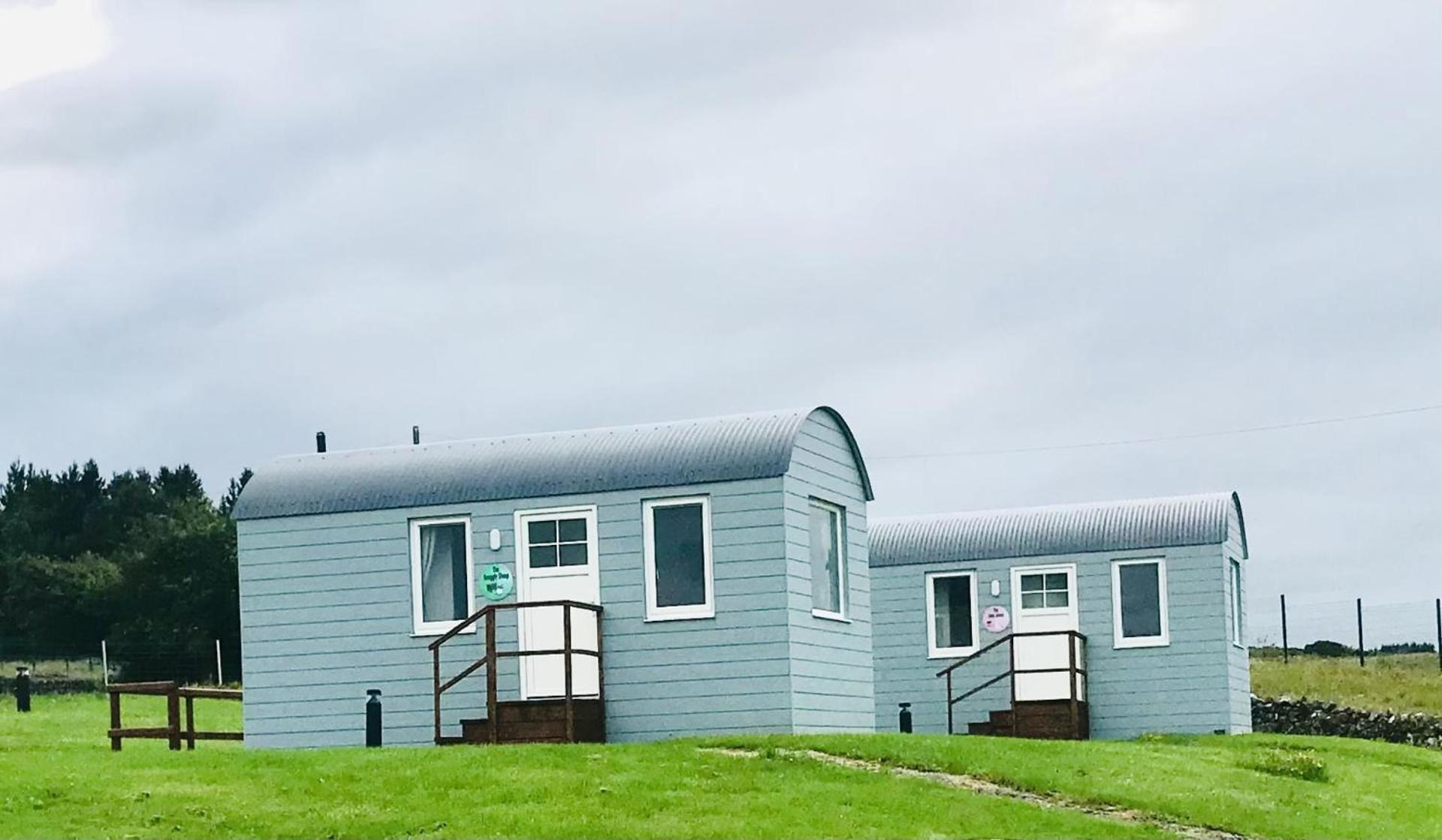 The Snuggly Sheep Shepherd Hut Farm Stay Ballyshannon Esterno foto